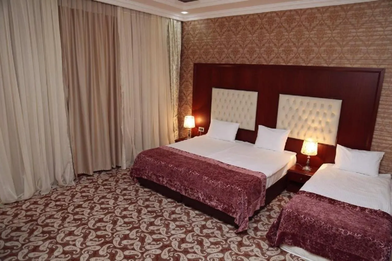 Clover Hotel Baku Formula 1 View 4*,  阿塞拜疆