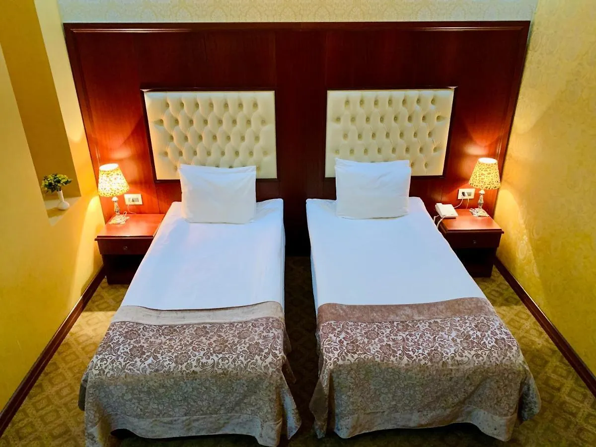 Clover Hotel Baku Formula 1 View 阿塞拜疆
