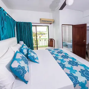 hotel-malecon-del-este.comcaribbean.com/