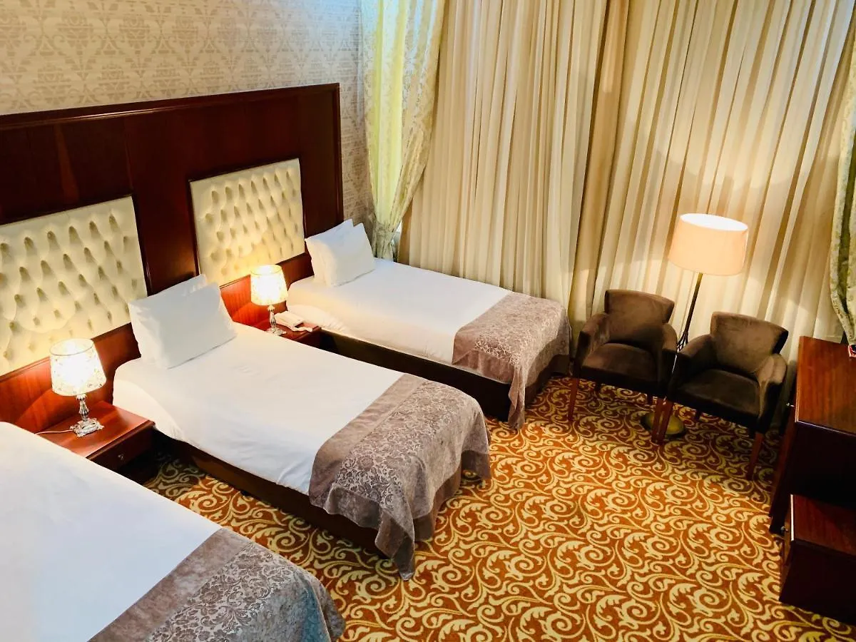 Clover Hotel Baku Formula 1 View 4*,