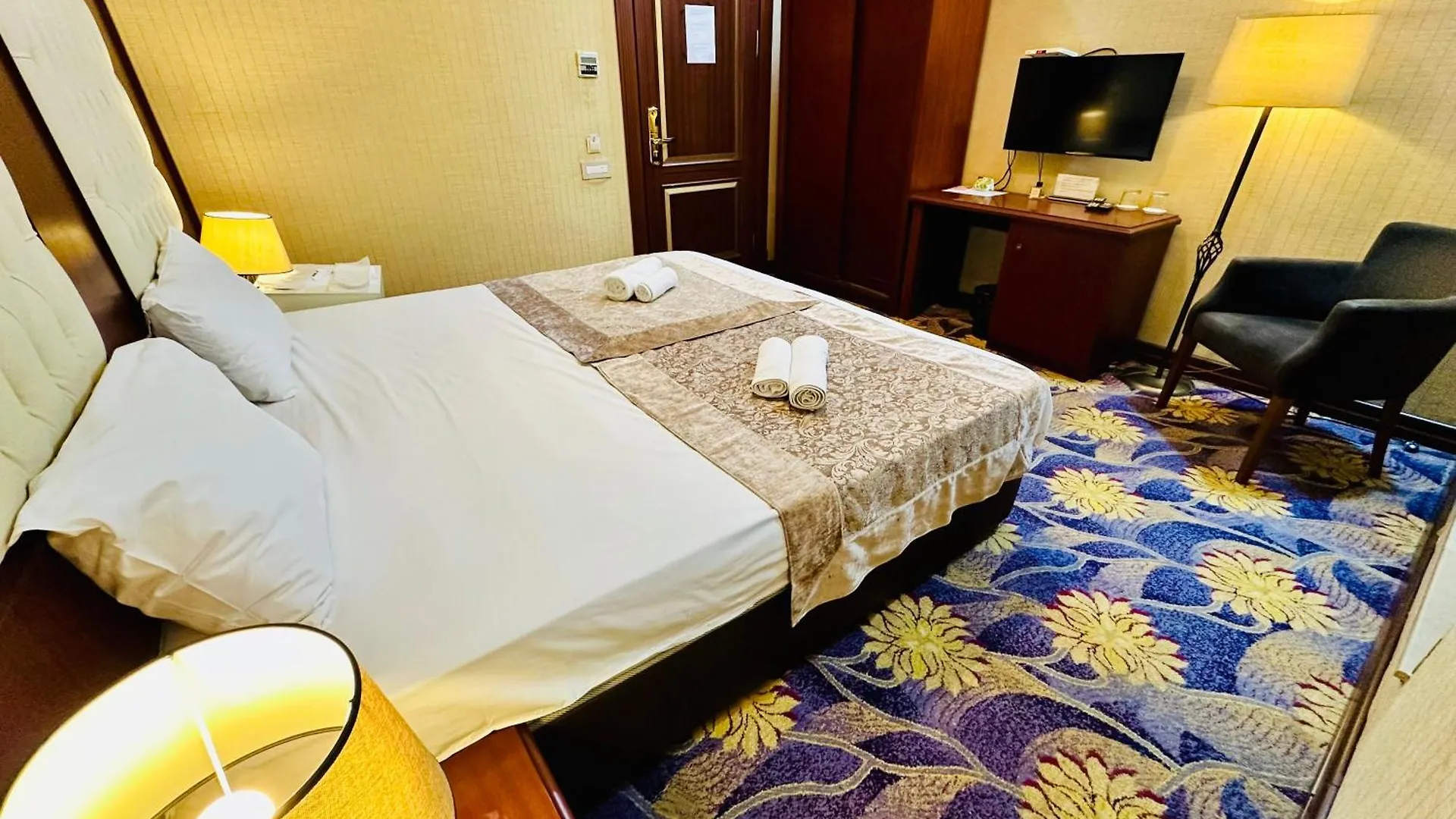 Clover Hotel Baku Formula 1 View 4*,  Азербайджан